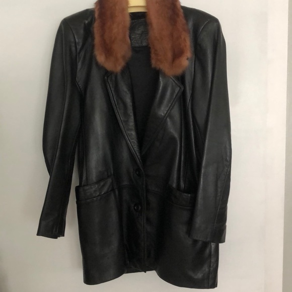 Georgetown Leather Design Women’s coat size medium - Picture 3 of 4